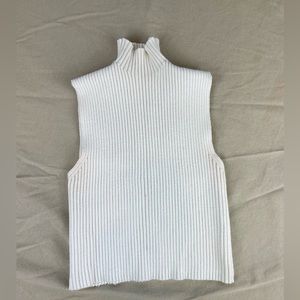 ZARA medium white kitted turtleneck